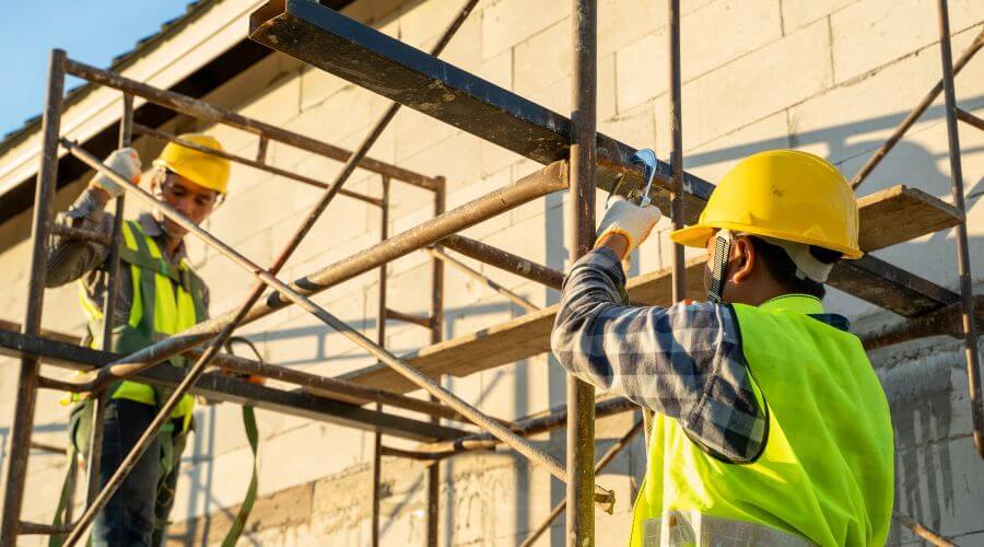 Professional fairlawn roofing services in Breckenridge, MI